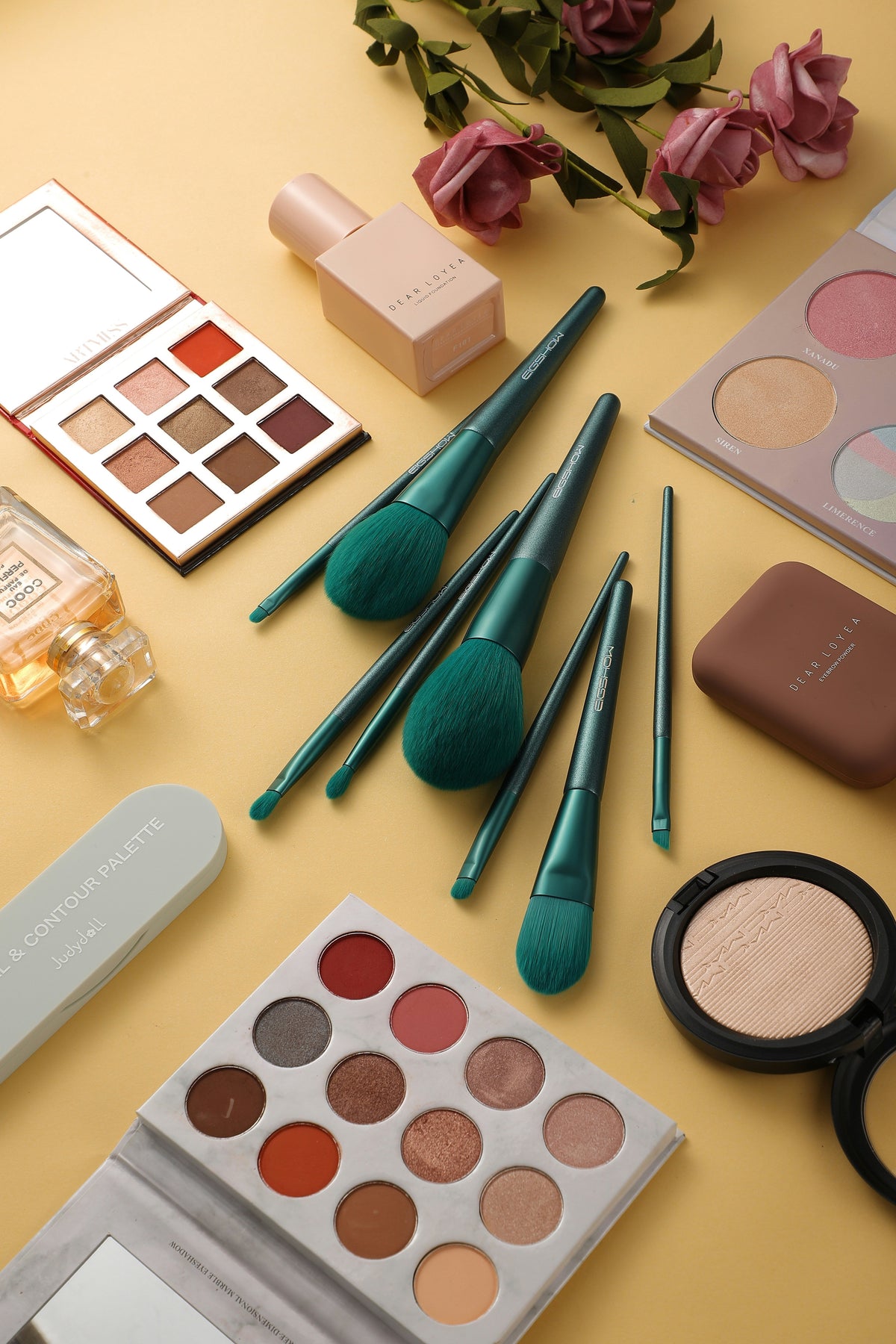 MAQUILLAJE